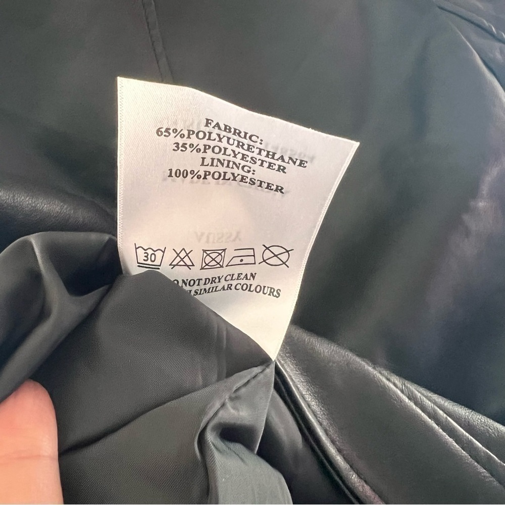 Akira Vegan Leather Moto Jacket Size Small - Picture 4 of 5